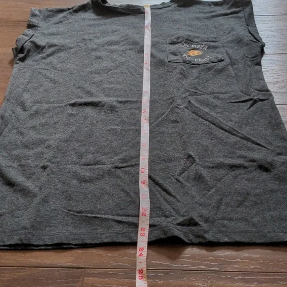 Primark in pizza we crust Pocket Roll Sleeve T-shirt - Picture 5 of 7